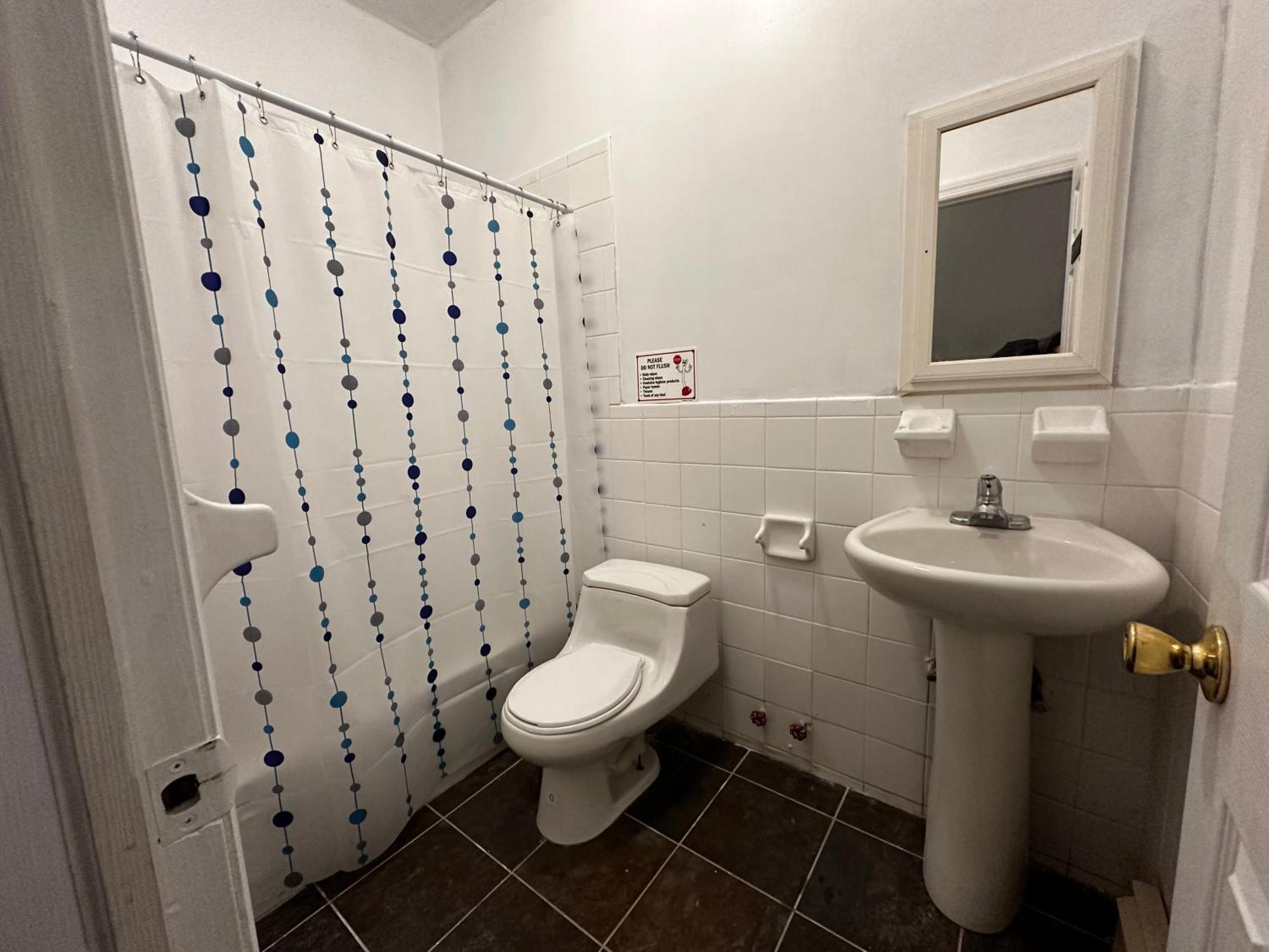 Cozy Townhouse In Harlem Apartment นิวยอร์ก ภายนอก รูปภาพ